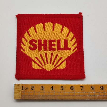 Scudetto di stoffa Shell probabile divisa Ferrari corse 7x7 cm nuovo