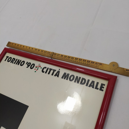 Manifestino Torino '90 Città Mondiale autore Armando Testa 42x32cm. Buono