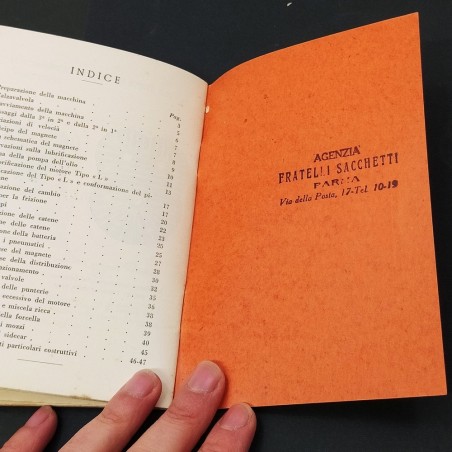 Libretto d'uso e manutenzione delle motociclette Gilera. Segni del tempo