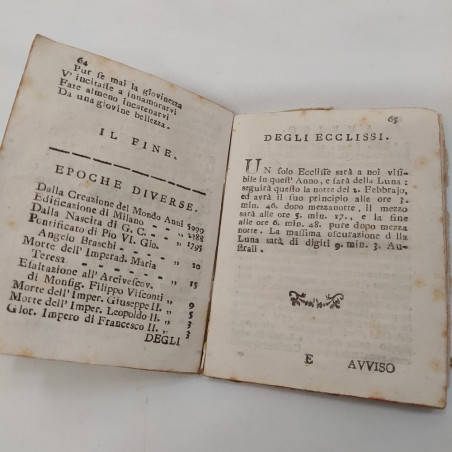 Libro tascabile La Spilorceide 1795. Segni del tempo sulla carta e la rilegatura