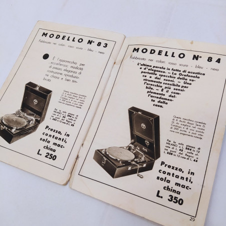 Catalogo generale di dischi e grafonole Columbia 1937. Leggeri aloni