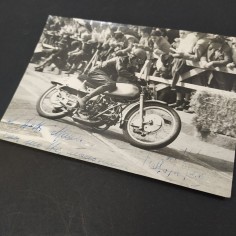 Cartolina autografata del centauro Balzarotti con dedica 15x11 cm. Buono 2