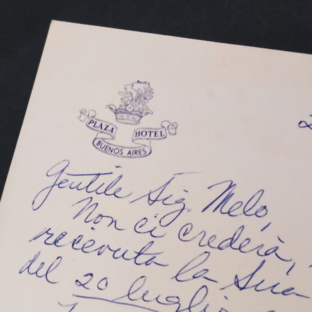 Cartoncino Plaza Hotel con messaggio e autografo soprano Moffo 1965. Buono