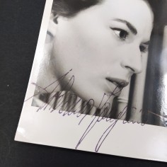 Cartolina con foto e autografo Silvana Mangano 1957. Buono 2
