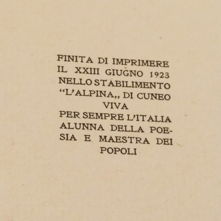 La rapsodia del Piave con dedica e firma dell'autore Jeri 1923. Segni del tempo