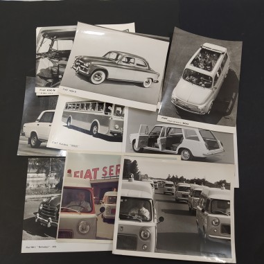 Lotto di 13 foto e cartoline promozionali Fiat, vari modelli. Buono