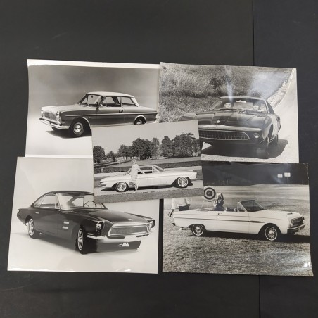 Lotto di 40 foto auto Ford vari modelli, comunicati stampa anni '60. Buono