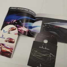 Catalogo Alfa Romeo Pandion Bertone e 2 CD comunicati stampa. Buono 2