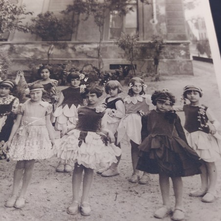 Lotto di 4 foto originali d'epoca primo 900 ritraenti bambine