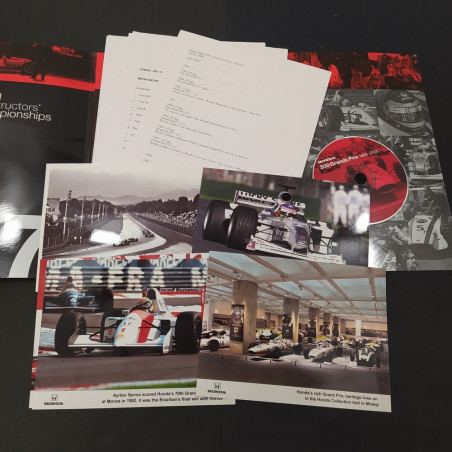 Cartellina celebrativa 200° GP Honda 1964/2000 con foto e CD, inglese. Ottimo