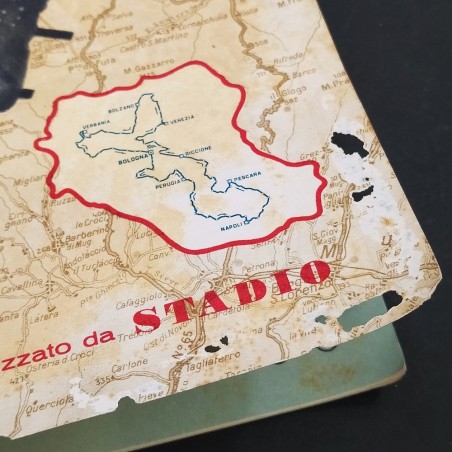 Rivista numero unico 2° giro motociclistico d’Italia 1954. Segni del tempo