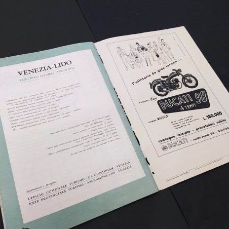 Rivista numero unico 2° giro motociclistico d’Italia 1954. Segni del tempo