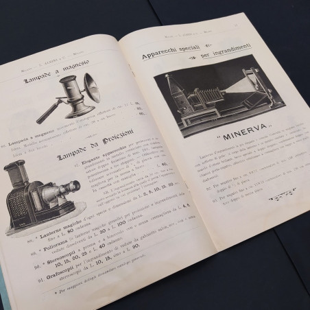 Catalogo articoli fotografici e ottici Albini, n° di maggio 1898. Strappi lievi