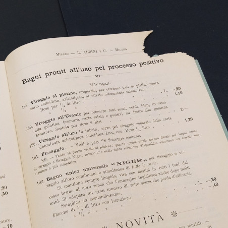 Catalogo articoli fotografici e ottici Albini, n° di maggio 1898. Strappi lievi