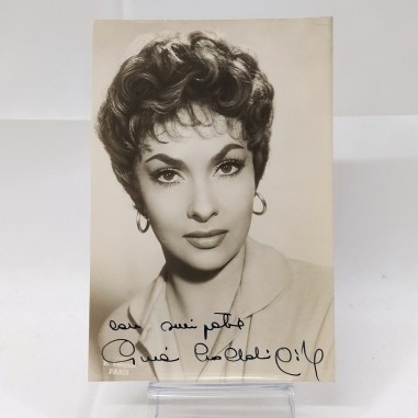 Cartolina fotografica con autografo Gina Lollobrigida. Buono