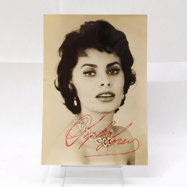 Cartolina autografata Sofia Loren con elenco dischi incisi. Buono