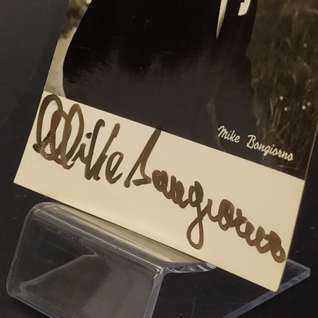 Cartolina autografata di Mike Bongiorno 10,5x15 cm. Buono