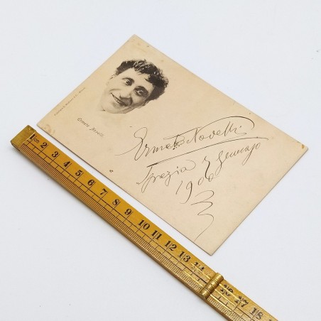 Cartolina postale con autografo di Ermete Novellli 1900 affrancata. Aloni