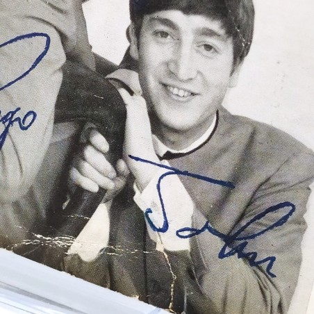 Cartolina con autografi stampati The Beatles 11,5x16 cm. Ingiallimenti