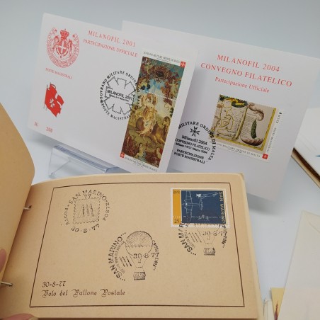 Lotto di 20 buste, cartoline, libretti con francobolli anni '60-'90