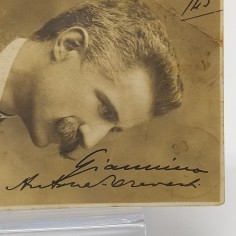 Cartolina con foto e autografo del librettista Antona Traversi. Pieghe 2