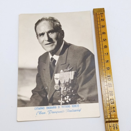 Foto autografata del Cav. Pasquali Italiano per cittadinanza onoraria. Buono