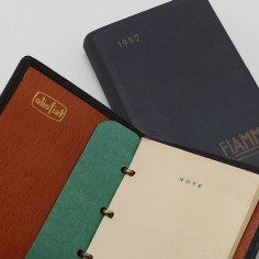 Lotto di 2 agendine olio Fiat e Fiamm 1957 con annotazioni a penna. Buono 2