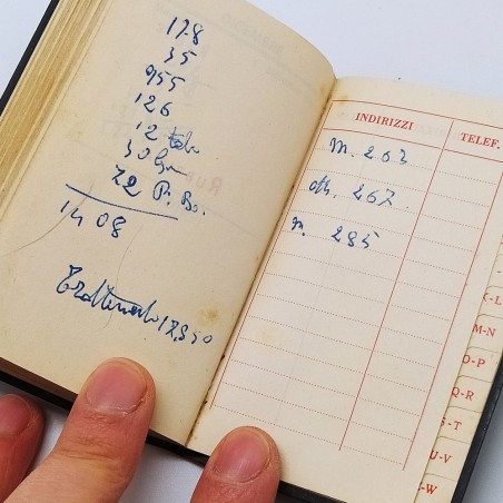 Lotto di 2 agendine olio Fiat e Fiamm 1957 con annotazioni a penna. Buono