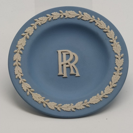 Lotto di 2 piattini Rolls Royce Wedgwood celesti, diam. 11 cm. Ottimo