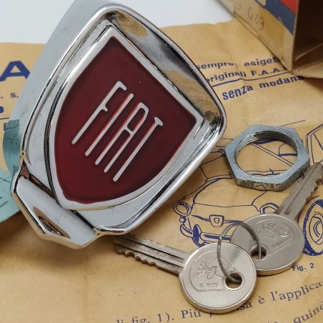 Serratura cofano anteriore Fiat N 600 con chiavi e istruzioni. Mai usata