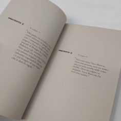 Libro La versione di Vasco, Vasco Rossi, Chiarelettere 2011. Buono 2