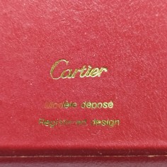 Cofanetto per bracciale orologi Cartier spigoli stondati. Scollature 2