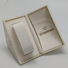 Cofanetto orologi Eterna bianco 8,5x8,5x6 cm. Macchie e graffi 2