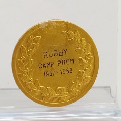 Medaglia in metallo colore oro Campionati Promozione Rugby E.N.A.L. 1957-58 2