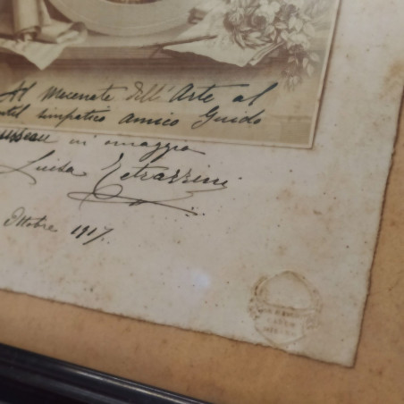 Foto autografa della soprano Luisa Tetrazzini con dedica 1917. Ingiallimenti