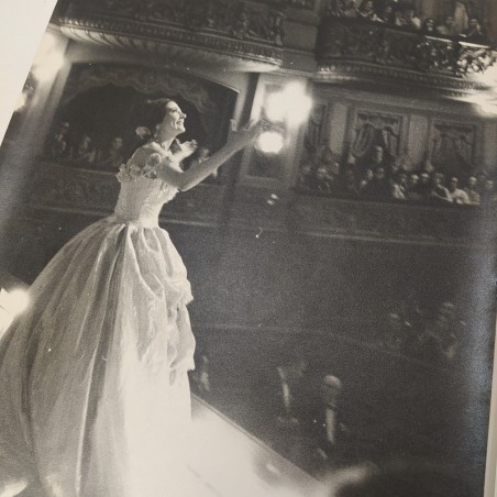 Lotto di 2 foto con autografo della soprano Anna Moffo, anni '60 in buono stato