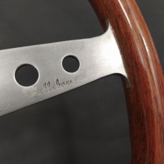 Volante in legno firmato Hellebore con diametro 38 cm. Lunga scheggiatura 2