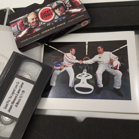 Valigetta metallica celebrativa Lucky Strike racing  Monza 1999. Buono