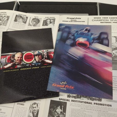 Valigetta metallica celebrativa Lucky Strike racing  Monza 1999. Buono