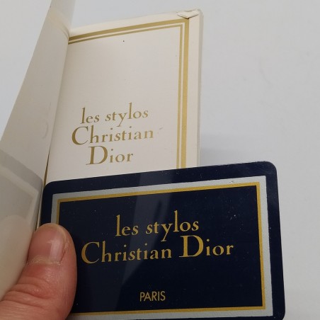 Garanzia stilo Christian Dior con libretto. Piega in un angolo
