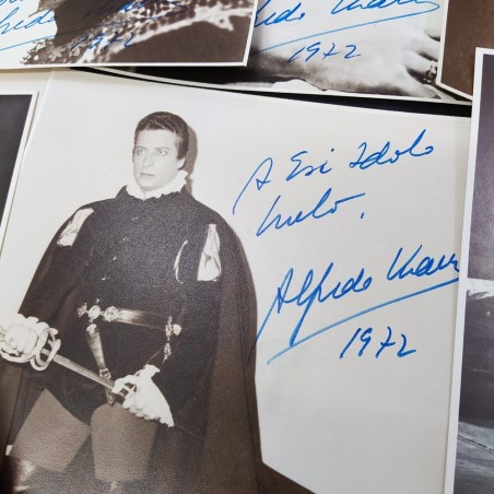 Lotto di 12 cartoline autografe del tenore Kraus 1972. Buono