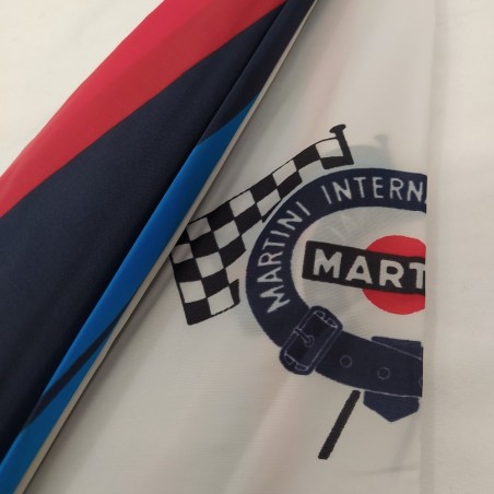 Lotto di 2 ombrelli Martini con manici in legno. Ingiallimenti