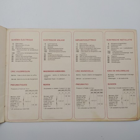 Libretto uso manutenzione Peugeot 504 diesel A40, A45, D20, F20. Macchie