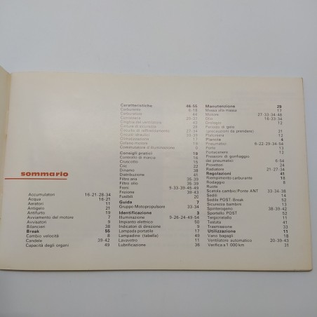 Guida di manutenzione Peugeot 204 num. 1385. Polvere in copertina