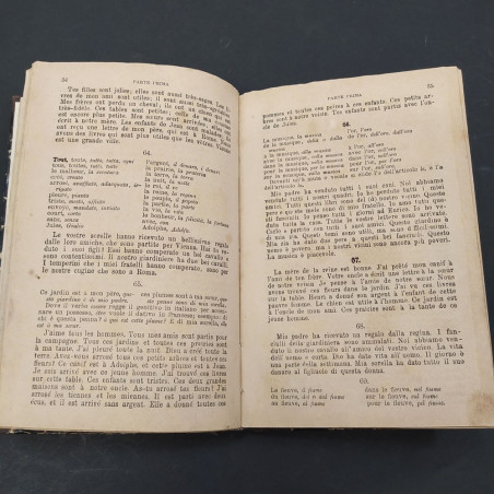 Volume Abecedaire Francais 1885. Ingiallimenti naturali della carta