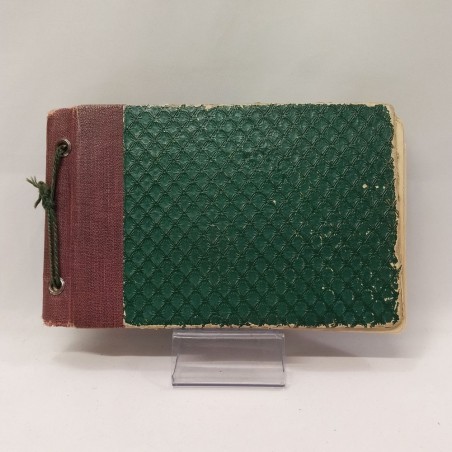 Album con 52 autografi cantanti lirici anni '50/'60. Buono
