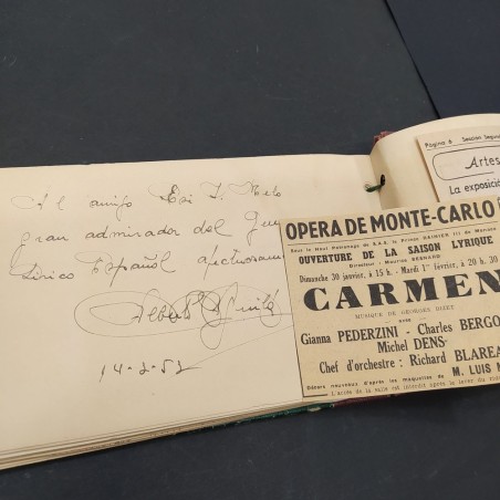 Album con 52 autografi cantanti lirici anni '50/'60. Buono