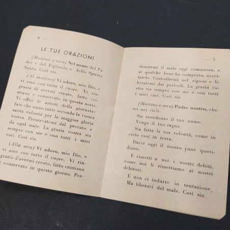 Libricino Comunione Pasquale Reggimento Fanteria 1946. Ingiallimenti
