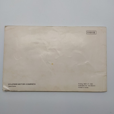 Manuale di istruzioni Hyundai Accent 1995. Macchie diffuse e ingiallimenti.