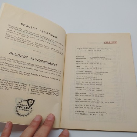 Libretto assistenza Peugeot multilingue  1977. Copertina ingiallita